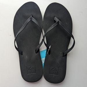 Reef Bliss Nights flip flops size 8
